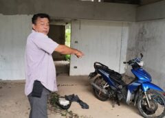 ชาวบ้านโร่แจ้งพบคนร้ายเข้ามาขโมยคอมแอร์สำนักงานขายคอนโดร้าง รีบโทรแจ้งเจ้าหน้าที่ ตำรวจ ก่อนคนร้ายไหวตัวแผ่นหนีทิ้งรถจักยานยนต์พ้อมอุปกรงัดแงะ