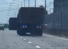 กล้องหน้ารถจับภาพ รถบรรทุกถ่านแอนทารไซต์มักง่ายร่วงระหว่างทางประชาชนและความเดือดร้อน