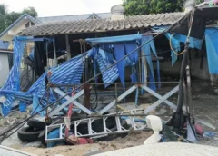 เจ้าของร้านสุดเซ็ง ท่อน้ำประปาระเบิดสนั่นแตกท่วมร้านข้าวของเสียหายนับแสนบาท